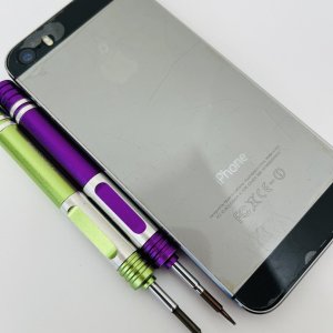 iPhone5S バッテリー交換