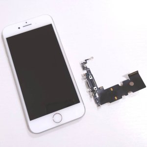 iPhone8 ライトニング修理