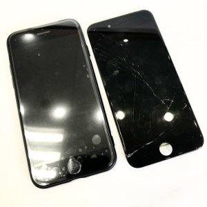 iPhone SE2 フロントパネル交換