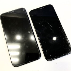 iPhone XR 液晶交換