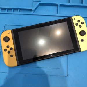 任天堂Switch有機EL 基板修理+液晶パネル交換