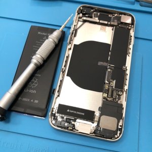 iPhoneSE3 アイフォンSE3 バッテリー交換