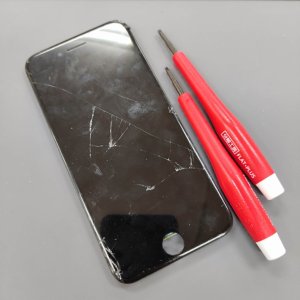 iPhoneSE3 画面交換修理