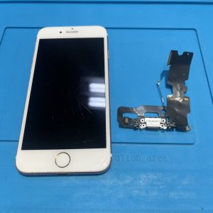 iPhone7 ライトニングコネクター交換修理