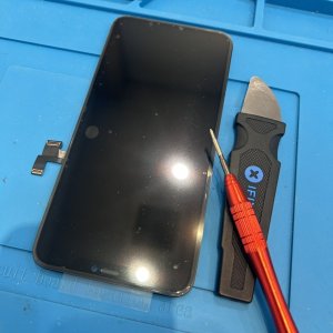 iPhone11ProMax 液晶交換