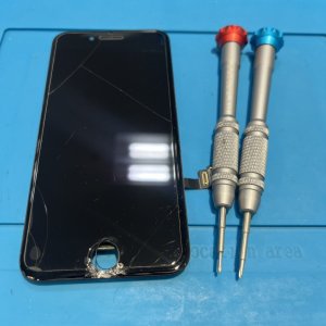 iPhoneSE2 液晶パネル交換修理