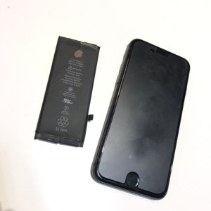 iPhone8　バッテリー交換修理