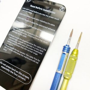 iPhone12 フロントパネル交換