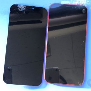 【iPhone12 パネル交換】当店では品質の良いパーツをお安くご提供しております!気になる方は是非お問い合わせ下さい!!｜前橋市朝倉町