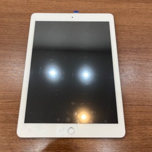 iPad6世代の修理 バッテリーと画面交換｜戸田市笹目