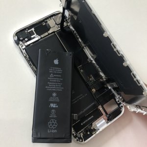 iPhone8 バッテリー交換