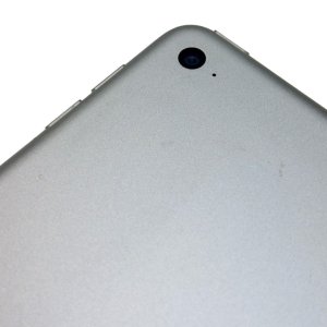 iPad7 【アイパッドセブン】 アウトカメラ レンズ割れ修理