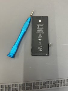 iPhone8バッテリー交換修理