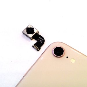 iPhone8 アウトカメラ修理