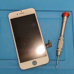iPhone8 フロントパネル交換