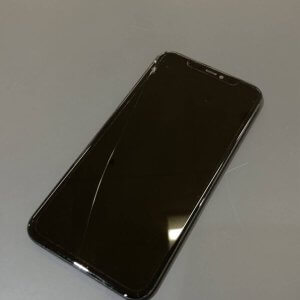 iPhone11　パネル交換