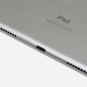 iPadAir3 ライトニング交換修理