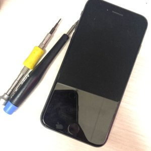 iPhone7 フロントパネル交換