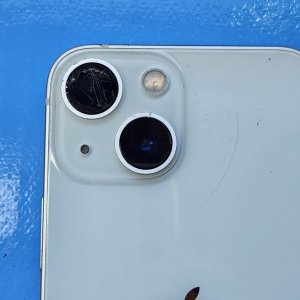 【iPhone13mini アウトカメラレンズ交換】カメラレンズの破損も即日修理対応をしております!気になる方は当店までご相談下さいませ!!｜前橋市東片貝町