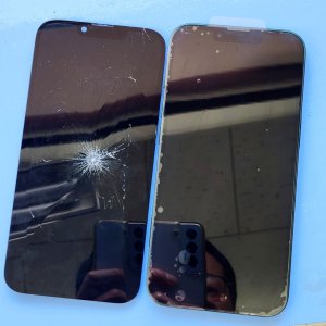 【iPhone13 液晶交換】突然の不具合でお困りの時は当店までご相談下さい。iPhone13の液晶交換も即時ご対応致します!｜高崎市北原町