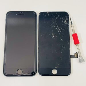 iPhone8 画面割れ フロントパネル交換修理