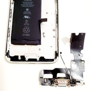 iPhone7 ライトニング修理