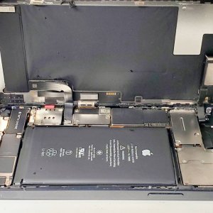 iPhone12 水没修理