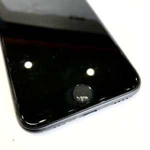 iPhone 8 ホームボタン交換