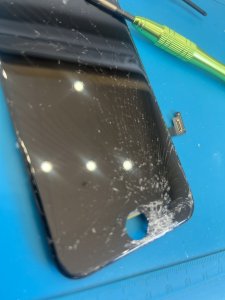 iPhoneSE2パネル交換