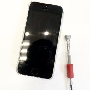 iPhone SE バッテリー交換