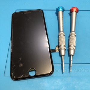 iPhoneSE3 液晶交換