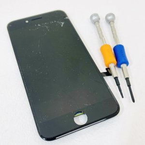 iPhone SE3 液晶交換
