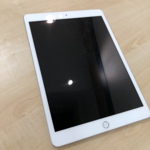 iPad8 アイパッド8　基板修理