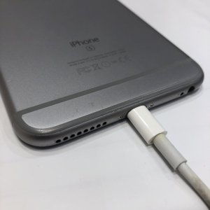 iPhone6S ドックコネクター修理