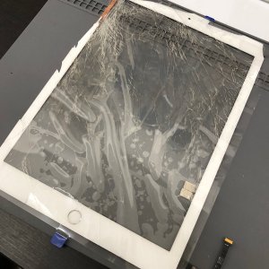 iPad6 パネル交換