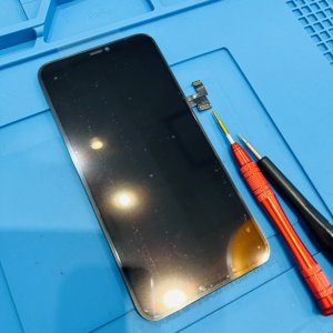 iPhone11ProMax 液晶交換