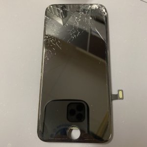 iPhoneSE3　液晶交換