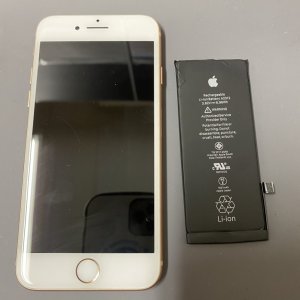 iPhone8　バッテリー交換