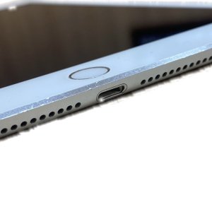 iPad Air2 ライトニング交換（充電不良）