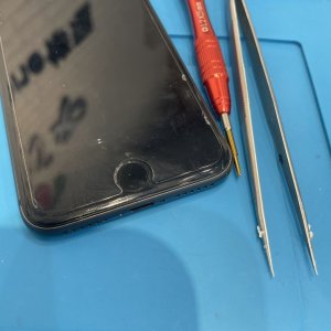 iPhone8 ホームボタン修理