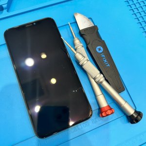 iPhone12 液晶パネル交換