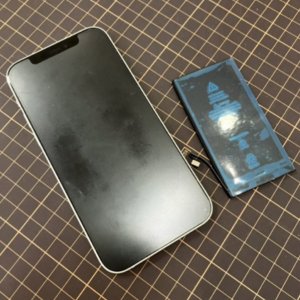 iPhone12 少し膨張 バッテリー交換