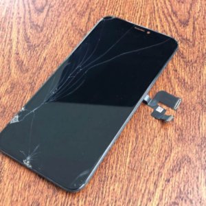 iPhoneXS ガラス割れ交換修理