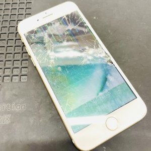 iPhone8 液晶交換修理