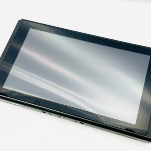 Nintendo Switch 液晶交換修理