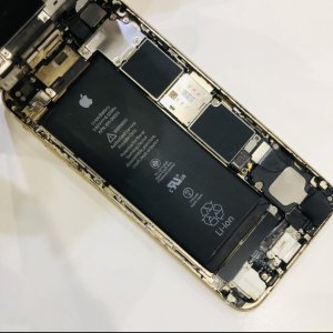 iPhone6s バッテリー交換