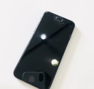 iPhoneSE3 フロントパネル交換