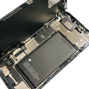 iPhone13 バッテリー交換