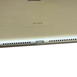 iPad6 ライトニング修理