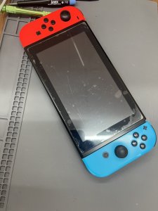 任天堂スイッチ　バッテーリー交換